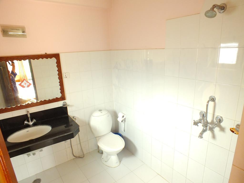 Hotel Greenland Pokhara Szoba fotó