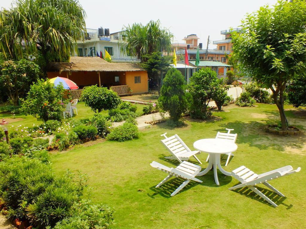 Hotel Greenland Pokhara Kültér fotó
